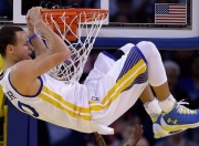 开云下载-姆巴佩压制级发挥定乾坤，波兰决胜局力克挪威晋级