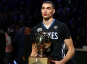 开云体育登录-跨界传奇，从塞内加尔血拼澳大利亚，到布鲁诺东决接管比赛—唯一性如何定义非凡时刻