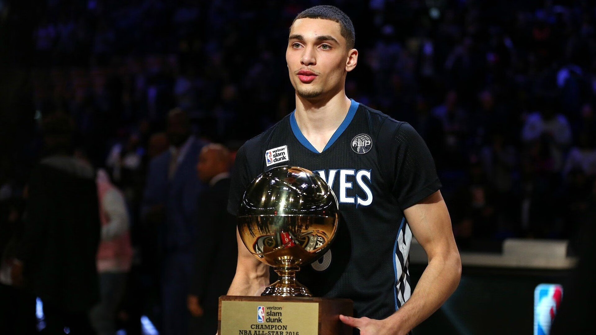 跨界传奇，从塞内加尔血拼澳大利亚，到布鲁诺东决接管比赛—唯一性如何定义非凡时刻