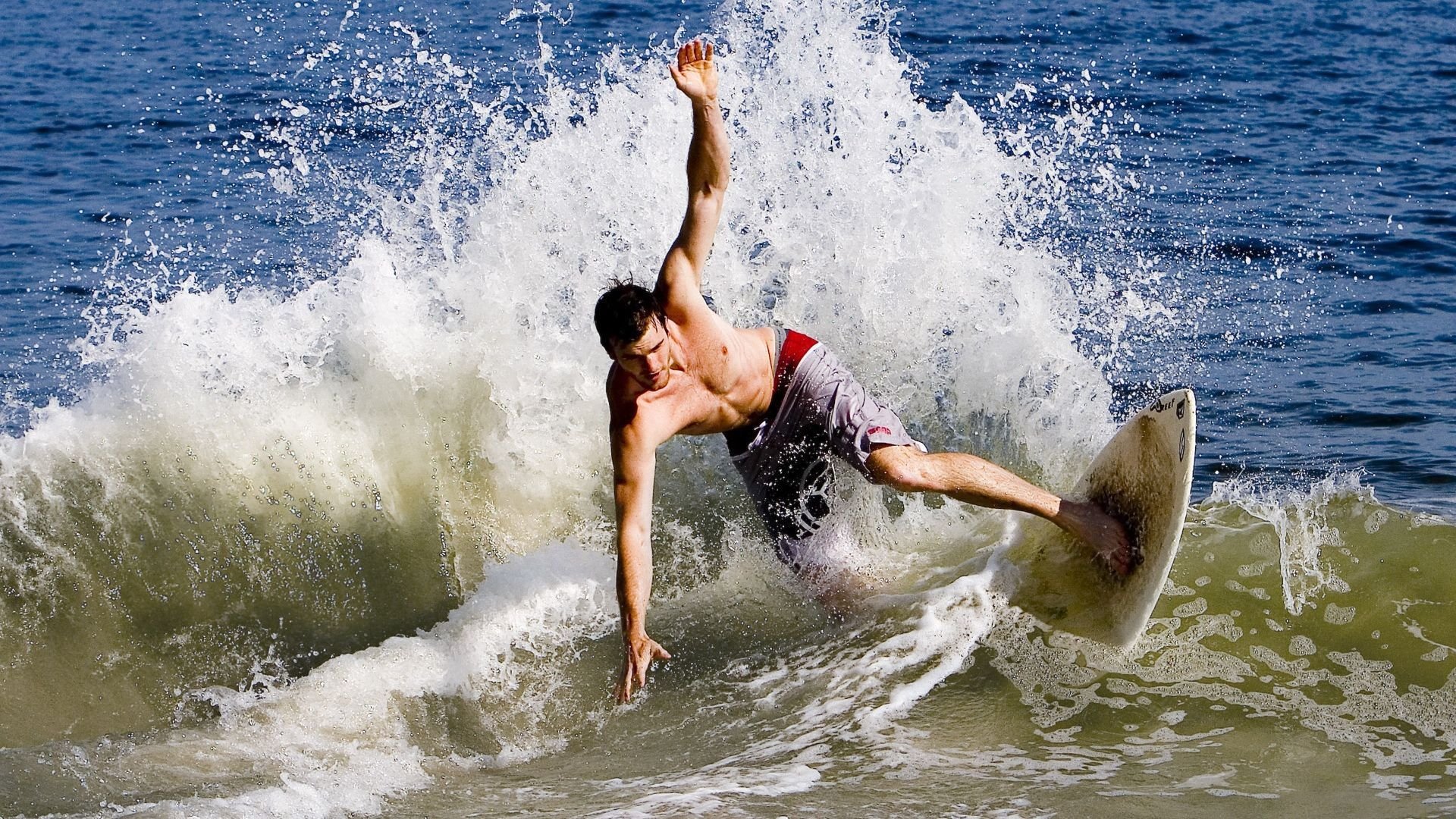 魔术打穿太阳,锡安成为关键先生,新奥尔良的崛起之夜