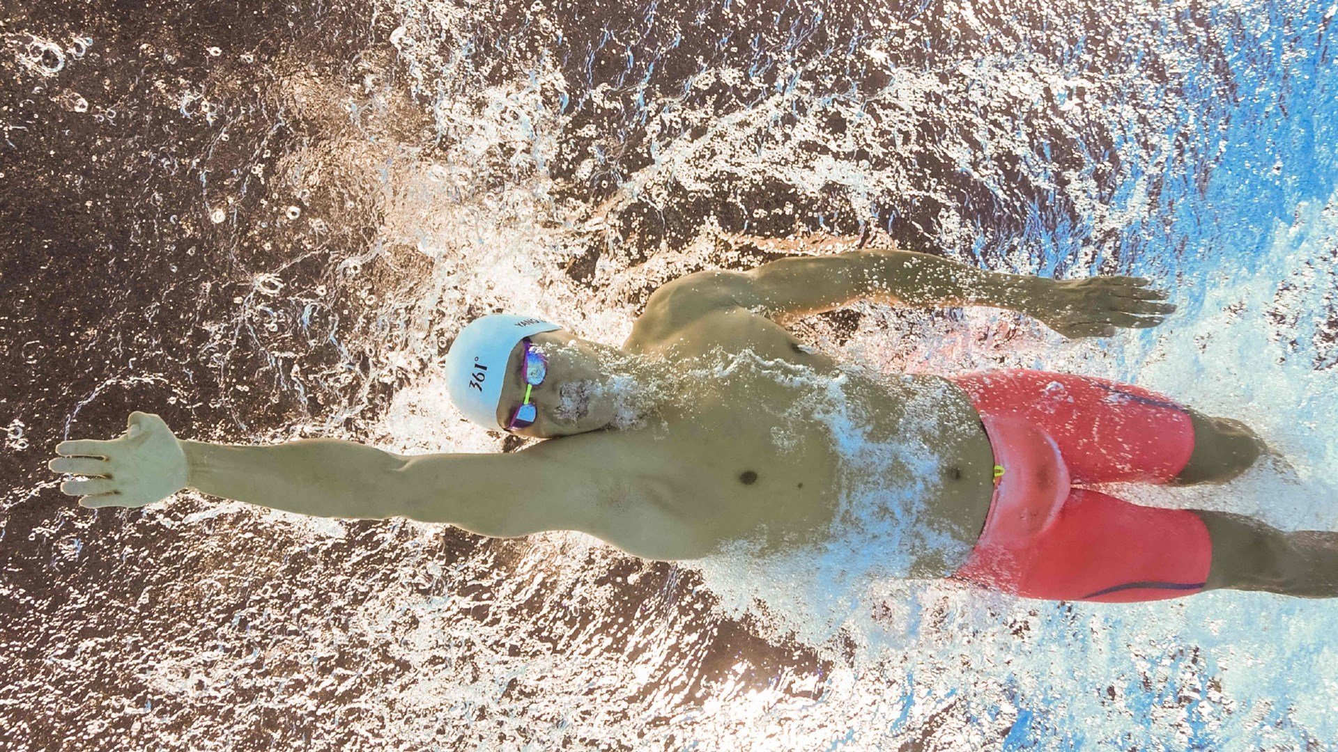 红牛二队完胜阿斯顿马丁，阿隆索扛起全队的孤勇之战